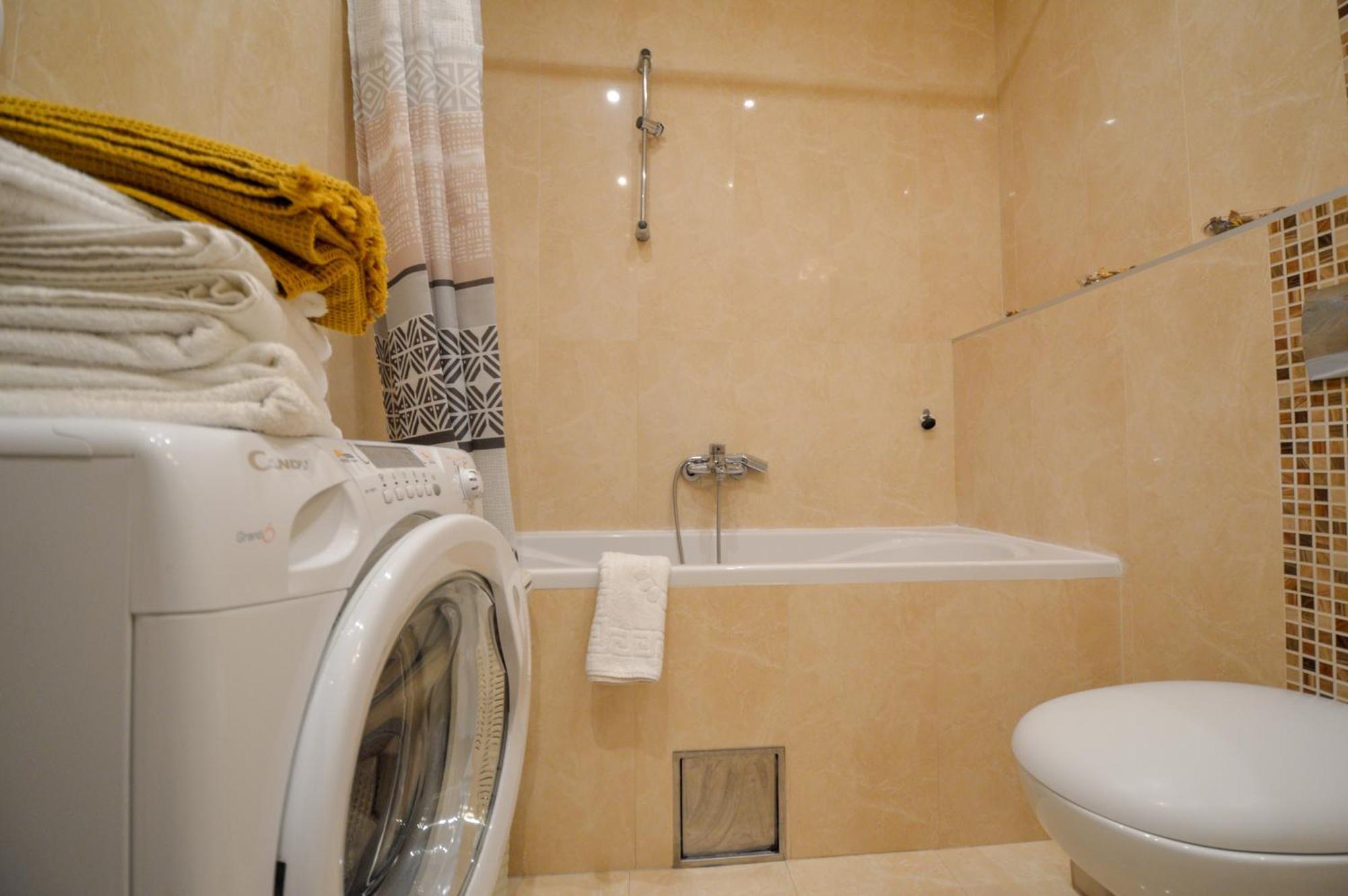 Spacious Studio Park City Novi Sad Bagian luar foto