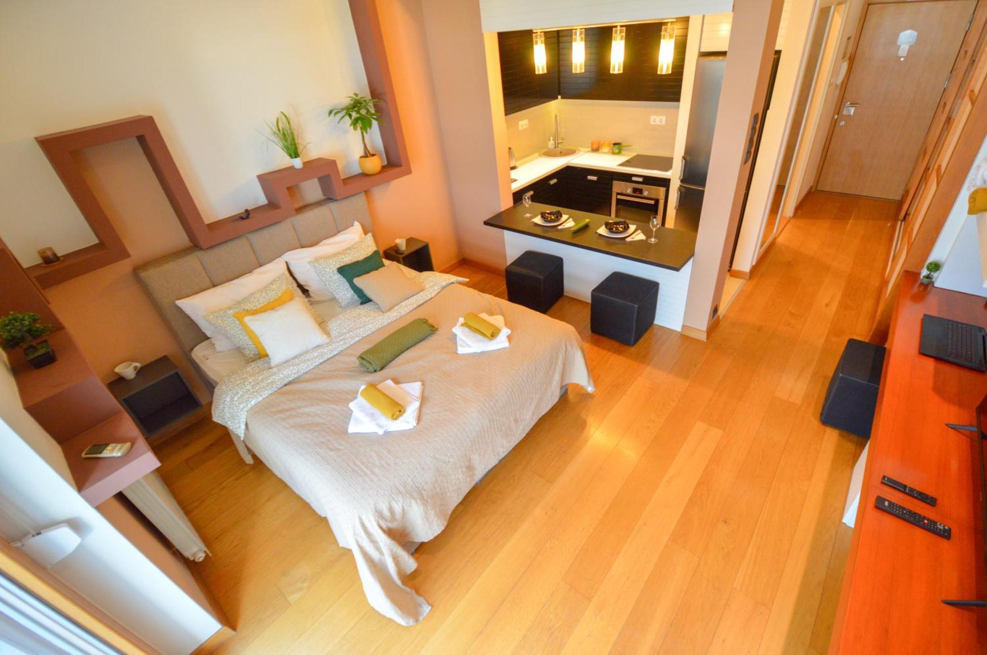 Spacious Studio Park City Novi Sad Bagian luar foto